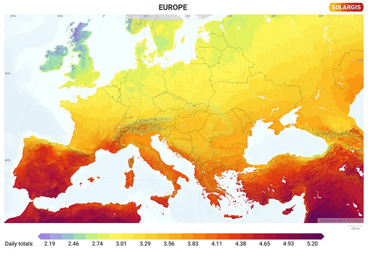 europa zonnepaneel opbrengst uren daglicht